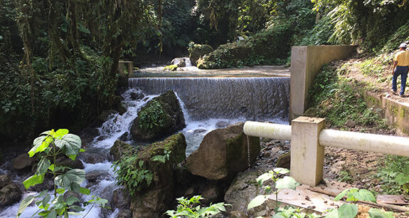Image of a hydroelectric dam